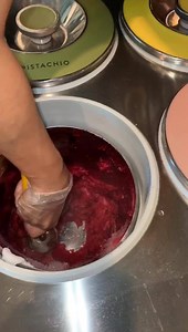 Chocolamour in the Making! 🇧🇷😱🍨🍧 3 Gelato scoops, brigadeiro fudge, cashew nut crumble & creme anglaise! | Foody Fetish