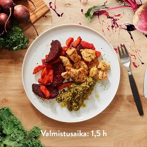 Uudet, herkulliset Artesaani-valmisateriat sisältävät mehevää kanaa ja tuoreita, herkullisiksi paahdettuja kasviksia. Skippaa sotku ja pitkät valmistusajat – kun et ehdi valmistaa parasta, nauti parasta valmista. Artesaani-ateria on valmis nautittavaksi kolmessa minuutissa. ❤️ | Atria