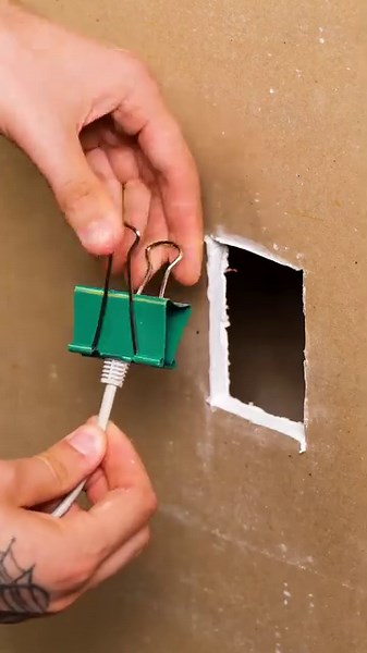 2.9M views · 27K reactions | Ces conseils de réparation sont une pure perfection ! | Brico Sympa | Facebook