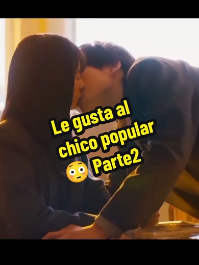 El chico popular se declara a la chica tímida - Parte 2