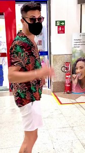 12K views · 1.5K reactions | Em 2017 o Dr. Marco Albuquerque me fez um convite sobre prevenção , saúde bucal e elevação da minha auto-estima . O grande objetivo era melhorar o meu sorriso no sentido de que isso faria uma grande diferença no meu dia-a-dia pessoal e profissional. Sem dúvidas, sou outra pessoa depois dessa experiência ! MUITO OBG  | Silvero Pereira | Facebook