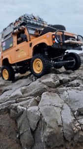 Camel Trophy D90 Defender #defender #cameltrophy #rc #rccrawler #scale #scalecrawler #carismascaleadventure #carismasca1e #killerbody | Rob Devine