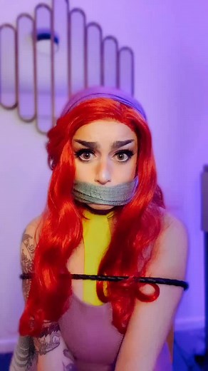 Daphne Blake Cosplay: Breaking the Damsel in Distress