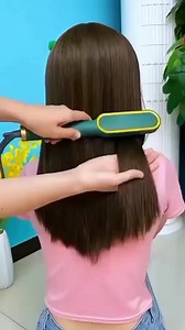 VIRAL Electronic Hair Straightening Brush 🤍 #hairstraightener #hairstraight #hairproducts #hairstraighteningcomb #electrichairstraightener #besthairstraightener #newpriducts #amazon #amazonmademebuit #amazonfinds | Neel's Corner