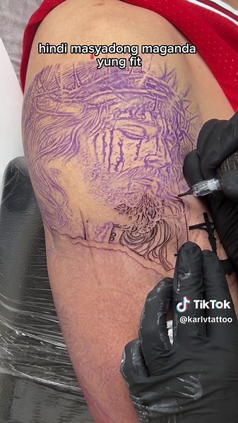 Tattooing a Jesus Christ and a Lion - Inspiring Religious Tattoo Design