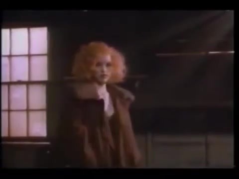 Fresh Horses was released on November 18, 1988 starring Andrew McCarthy and Molly Ringwald. #the80srule #80snostalgia #80sthrowback #80sthrowback #retrorewind #the80s #80smovies #freshhorses #mollyringwald #andrewmccarthy | The 80s Rule