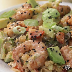 La mezcla de camarones con aguacate es infalible, para comprobarlo prepara esta deliciosa ensalada y disfruta. | Delicioso