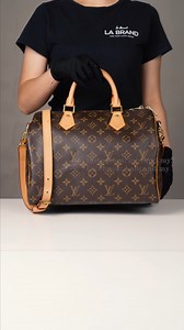 CS0002031 - Monogram Speedy B30 Price: RM5,xxx 100% Authentic, Free Shipping and Cash/Credit card instalment available. Purchase at Showroom: 126 - G -5, Metro Genting Klang, Jalan Genting Klang, 53300, Setapak, Kuala Lumpur Purchase on WhatsApp : 013-678 6663 | La Brand 二手名牌包专卖店 | Facebook