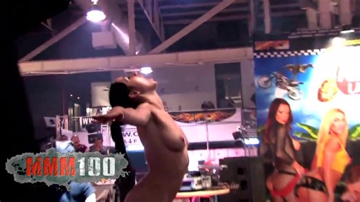 Krystal Wallas on stage at the Ficeb 2007 - MMM100