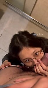 清純乖巧JK賣力為主人口交 被狂扇巴掌還繼續討好主人 過膝襪 china