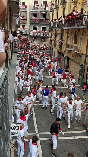 85K views · 276 reactions | July 10th #Pamplona #sanfermin #pamplonada #yfm #runningofthebulls #spain #travel #traveltospain #sanfermines #encierro | Pamplona Fiesta | Facebook