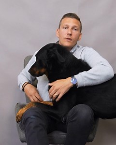 “Assis !” “Coucher !” “Arrête de faire ça !”  Ton chien n’en fait qu'à sa tête ? Ne t’épuise plus et découvre une méthode simple, douce et basée sur la psychologie canine pour avoir un chien bien éduqué en 15 min par jour. Elle a été testée et approuvée par plus de 75 000 propriétaires de chiens.  Découvre-la dans un atelier en ligne 100 % gratuit en cliquant sur le bouton ci-dessous. | Educ Dog | Facebook