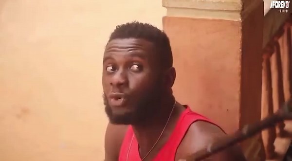 L’histoire choquante de la façon dont le fils prodigue bat et traite sa grand-mère comme une poubelle - La suite ici 👉 https://bit.ly/46475W5 | Afrozi Tv