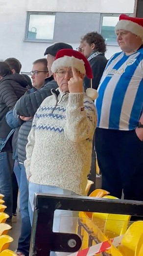 THAT IS ONE SALTY SANTA 🧂🎅 Video of the day from Norwich Huddersfield. Must watch until end. 😂 🎥 TW/littlenorwich | Men In Blazers
