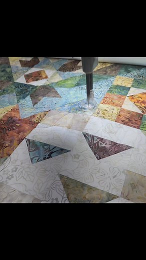 #stabbyquilting #mymaterialmagicstudio #quiltshoplocal #materialmagicstudio #quiltshopsofinstagram #customermasterpiece # | Material Magic Studio