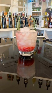 #reelsfb #reelsviral #recipes #cocktailrecipe #cocktailbar #bartender #mixologist #reels #mixology #drinklocal #gimlet #tequila #raspberry #florida #happyhour #homebar #drinks #vodka #Rum #viral | Boozy Experience