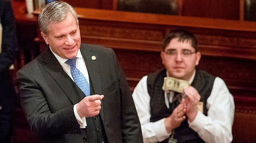 Opinion: Progressive Tax Rate Approved By Illinois House