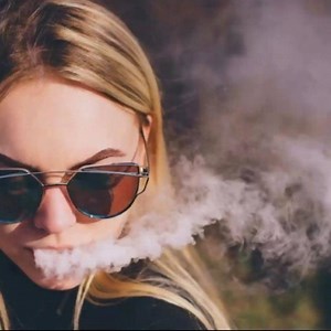 En este día de la madre, regale salud, regale bienestar con MONQ, aromaterapia portátil!!! #monq #aromaterapia #nano #EsenciasNano | NANO | Facebook