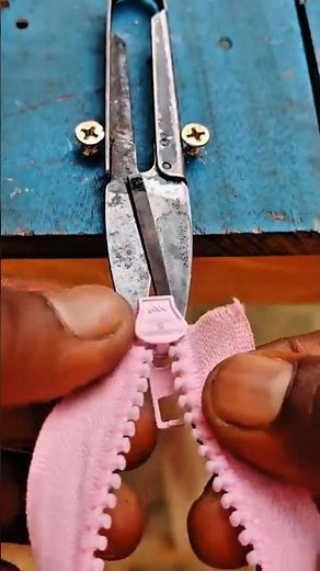 Wow,,Genius Hack!! Install A Zipper Pull Easily with Small Scissors!