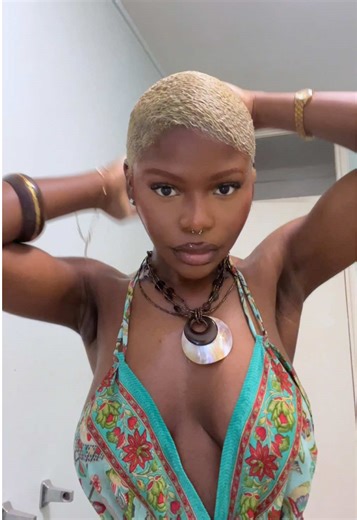 Sleek Pixie Cut Tutorial for Type 4 Hair