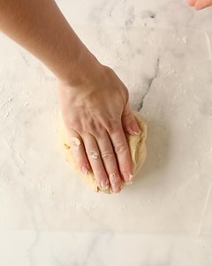 This 30-minute recipe makes thick, soft, and perfectly sweet cookies that hold their shape perfectly with no chilling. | The Recipe Rebel