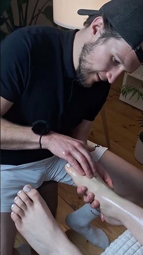 👣 Total relaxation... ASMR Foot Massage (Back of the Foot) ✨ #asmr #relax #massage #asmrsounds