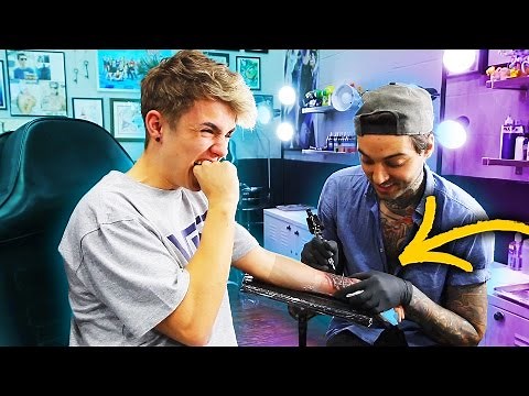 GETTING MY FIRST TATTOO!! 😱