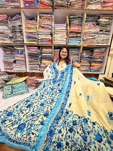 2.9K reactions · 179 shares | মধ্যমগ্রামে অপূর্ব সব চোখ ধাঁধানো কুর্তি ডিজাইন | ১পিস বিক্রি হচ্ছে অনেক সাধ্যের মধ্যে | Digital Tutorial | Facebook