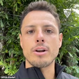 127K views · 3.8K reactions | "홁홚홡홞환홞홙홖홙홚홨 홥홤홧 홚홨황홚 활홧홖홣 홥홖홨홤"️ Chicharito Hernández manda un mensaje a Tecatito Corona tras su fichaje con el Sevilla FC  https://www.marca.com/claro-mx/futbol/mexicanos-mundo/2022/01/14/61e1e23eca4741d9618b45bc.html | Claro Sports | Facebook