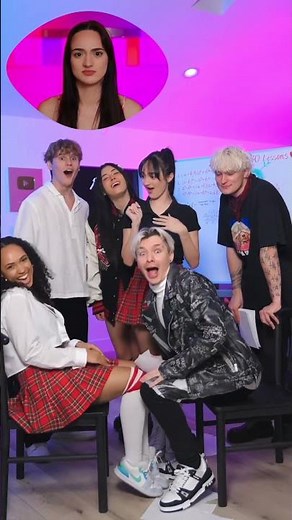 Youtuber Kiss Challenge! 💋