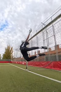 Goalkeeper two-step high dive technique: Improving power, reach, and timing
