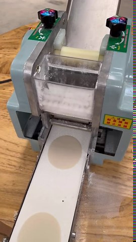 Commercial Dumpling Skin Machine Electric Dumpling Wrapper Maker Dumpling Press Maker Round Mold Dough Processing Machine for Household Restaurant, 8CM Mold 40 Pcs/Min