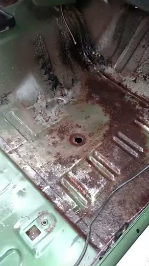 How to restore a 1972 Mach 1 Mustang. Floor rust treatment Pt.5