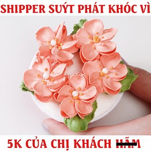 90K views · 3.5K reactions | Mình cũng chỉ muốn làm người tốt một lần thôi mà, ai ngờ dính phải khách hãm chứ | Tiệm Bánh Radio | Facebook
