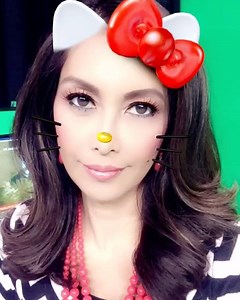 Hello KITTY!! #dayafterhalloween how YOU feelin this mornin? 😱 Me=Sleepy | Maria Quiban