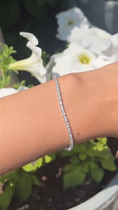 Update your arm candy with one of our delicate and dreamy embellished tennis bracelets. Serious sparkle in the sunshine guaranteed ✨🌞 Code- CLBR28_01 #diamondbracelet #diamondjewellery #bracelet #whitegold #giftideas #styling #jewellerystyling #finejewellery | Diamonds Factory