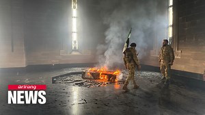 Syrian rebels set fire to tomb of Bashar al-Assad's father #Syria #BasharalAssad #Syrian_rebels #HafezalAssad #시리아반군 #알아사드부친묘지방화 #Arirang_News #아리랑뉴스 | Arirang News