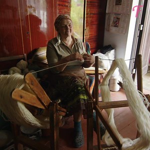 131K views · 3.7K reactions | Carpathian blankets and Navajo rugs share artistic similarities. | Fabiosa Philippines | Facebook