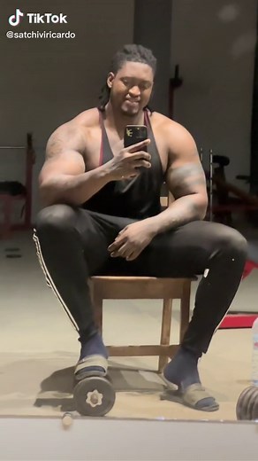 #humour #black #fitness #body #gym #fit #transformation #motivation #sexy #beauty #dreads #bodybuilding