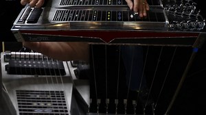 Wayne Dahl   Pentatonic Lick in C  From Fret 4  (popular guitar lick that is rare on steel )