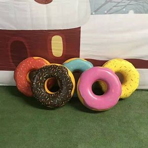 [Hot Item] Fiberglass Large Candyland Donut Resin Candy Park Doughnut Sculptures for Bakery Shop Decor