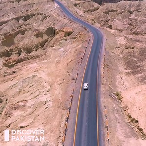 Beautiful Landscape of Makran Coastal Highway, Balochistan, Pakistan #MakranHighway #BeautifulPakistan #Landscape #Roads #Mountains #VisitPakistan #DiscoverPakistan | Discover Pakistan