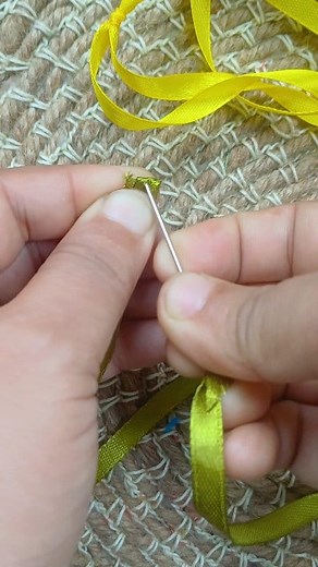 Easy tutorial for beginners 💚🥰 #zahans #ribbon #embroidery #foryou #handmade | Zahan's
