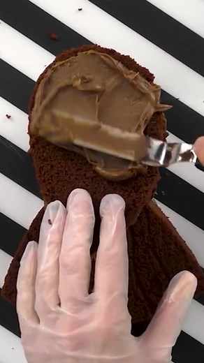 67K views · 2.4K reactions | Owl cake 黎癩 | Zoe's Fancy Cakes | Facebook