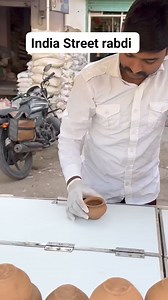 India Street unique rabdi | #bombestreetfood #nagpurstreetfood #pavbhaj #panipuri #uniqesoda #manchurian #soda #lassi #dosa #gujaratifood | Aamchi gujarati