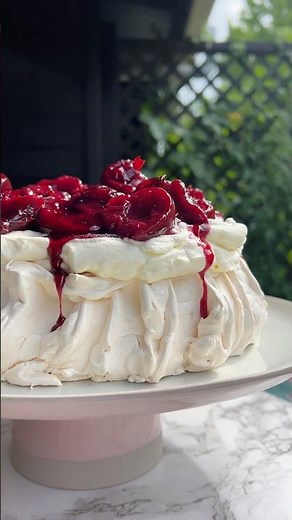 I AM SOOOO EXCITED TO SHARE THIS WITH YOU GUYS!! 😍🎄✨💕 #12daysofchristmas #baking