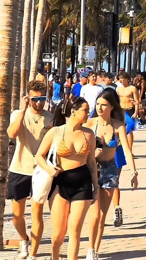 46K views · 149 reactions | Miami Beach walk 4k ️ #fbreels #miami #beach #miamibeach #floridalife #beachlife #beachvibes | Beach walk 8k | Facebook