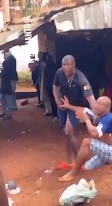6.6K views · 58 reactions | Donc l'affaire ci est vrai et il montre même ....... À Bafoussam ce matin un soldat du BIR dit s’être fait voler son bangala après un contact avec un homme : « Regardez mon bangala c’est en train de partir […] ce n’est pas sa vraie taille là-bas […] c’était bien gros » N’ZUI MANTO | Ami moyo de la gâchis numéro 1 | Facebook
