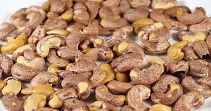 Video Stok Jambu Kacang Asin Panggang Tumpukan Snack (100% Tanpa Royalti) 3979695291 | Shutterstock