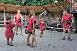 École des gladiateurs à Rome : l'activité insolite à faire en famille !